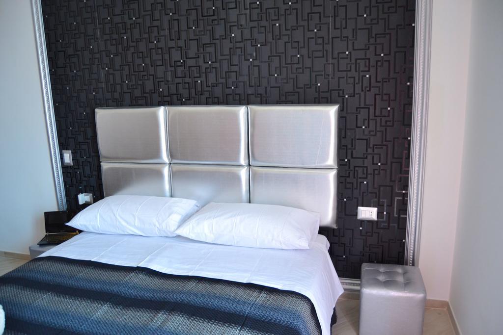 Sottosopra Bed & Breakfast Margherita Di Savoia Bagian luar foto