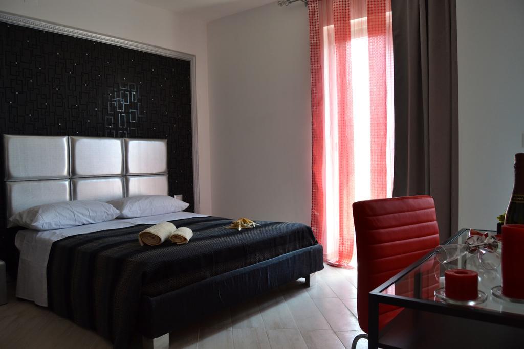 Sottosopra Bed & Breakfast Margherita Di Savoia Bagian luar foto