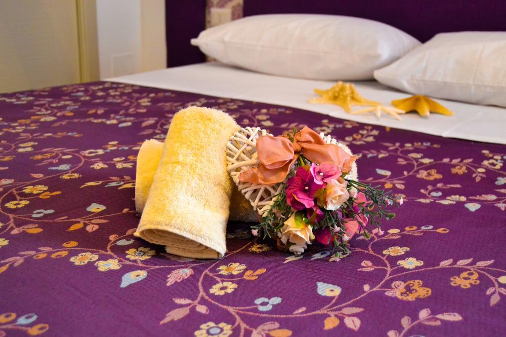 Sottosopra Bed & Breakfast Margherita Di Savoia Bagian luar foto