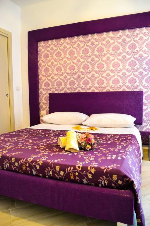 Sottosopra Bed & Breakfast Margherita Di Savoia Bagian luar foto