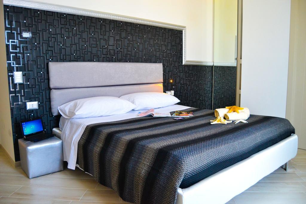 Sottosopra Bed & Breakfast Margherita Di Savoia Bagian luar foto
