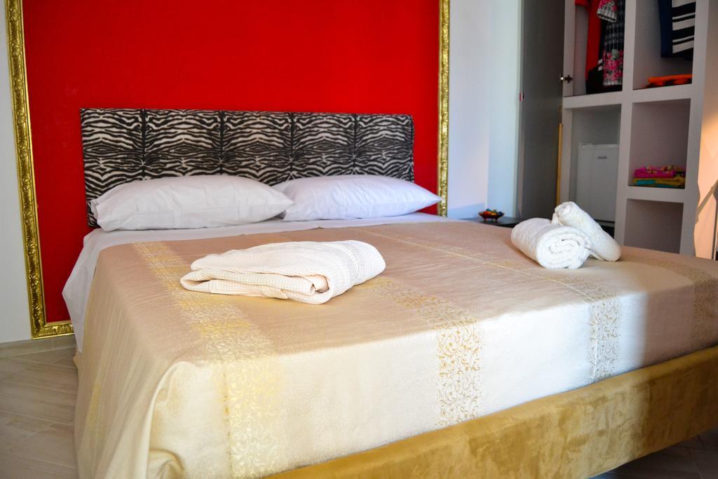 Sottosopra Bed & Breakfast Margherita Di Savoia Bagian luar foto